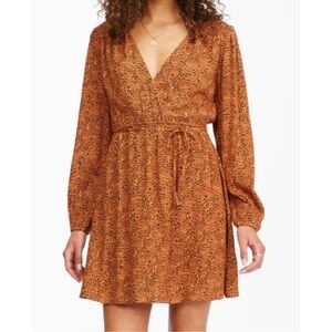 NWOT Billabong Spring Romance Wrap Dress